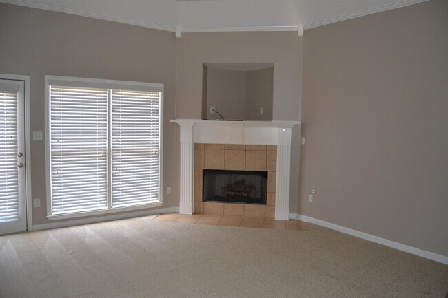 Foto del edificio - 12242 Stately Oaks Cove