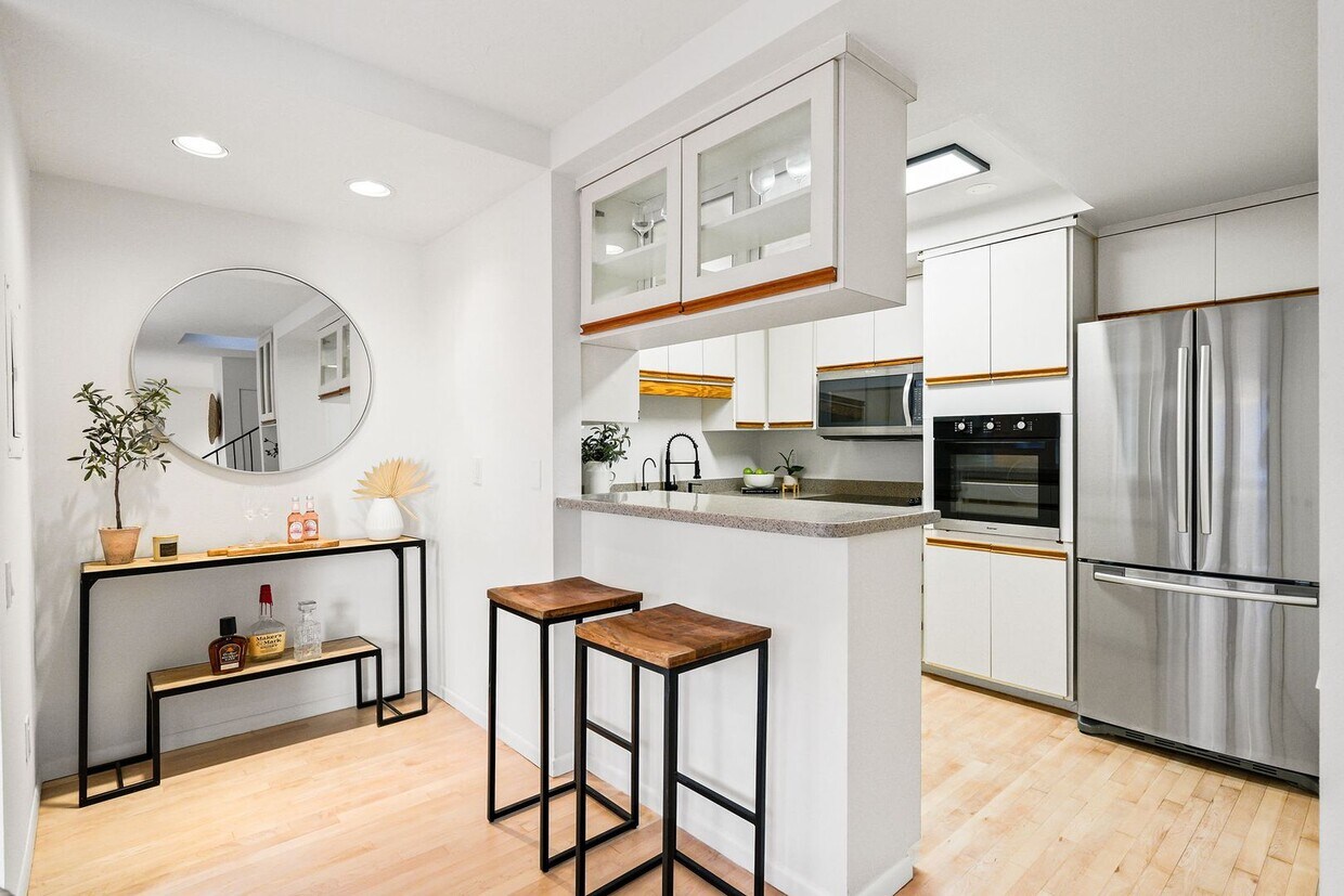 Foto principal - Natural Sunlight in every room, Palos Verdes Estates