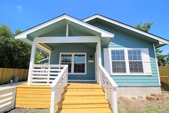 2/2 Denver Heights Move In June 25th! - 2/2 Denver Heights Move In June 25th! House