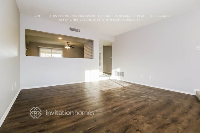 Building Photo - 9417 N 39th Dr