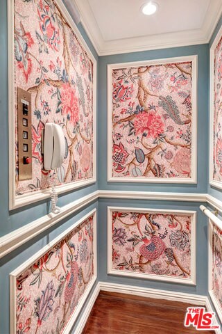 Building Photo - 607 Sierra Dr