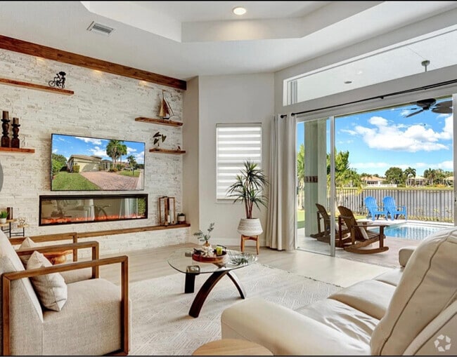 Building Photo - 8163 Alberti Dr