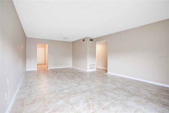 Foto del edificio - 605 Northlake Blvd