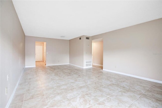 Building Photo - 605 Northlake Blvd