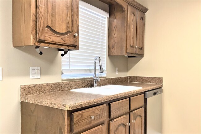 Foto del edificio - 11908 Cedarfield Dr