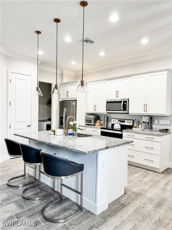 Foto del edificio - 7289 Saona CT