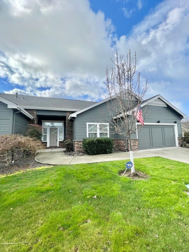 Building Photo - 94 Skyhawk Dr