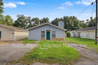 Building Photo - 8210 Kipling St