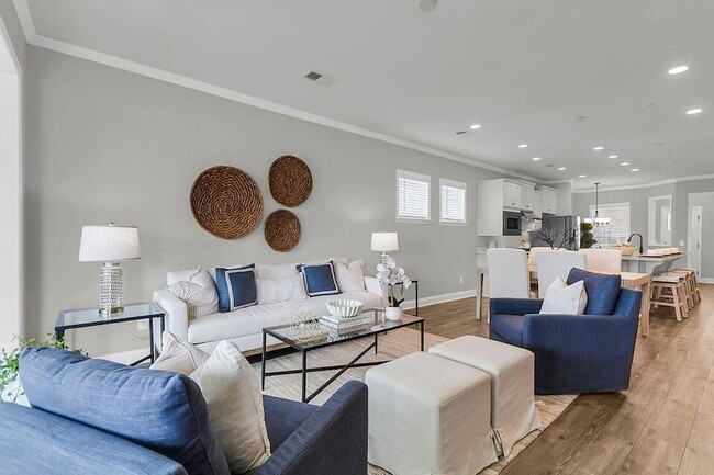 Foto del edificio - 214 Garden Gate Wy