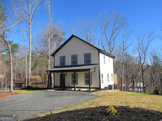 Foto del edificio - 745 Old Kerns Rd