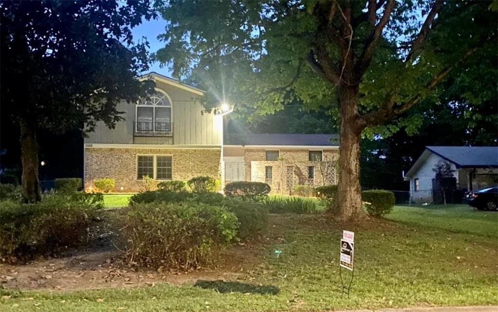 Foto principal - 5262 Happy Hollow Rd