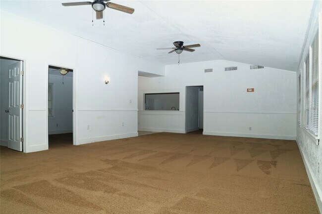 Foto del edificio - 1129 N Arcola St