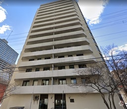 Building Photo - 200 Bay St