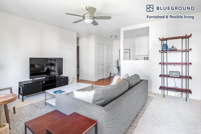Building Photo - 555 El Camino Real
