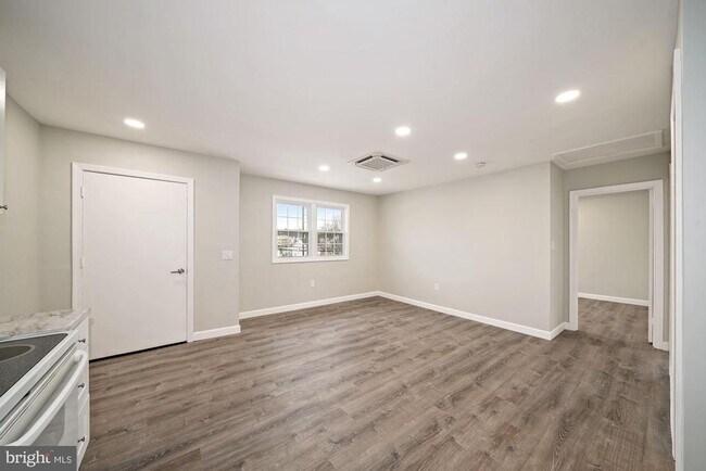 Foto del edificio - 22929 Frederick Rd