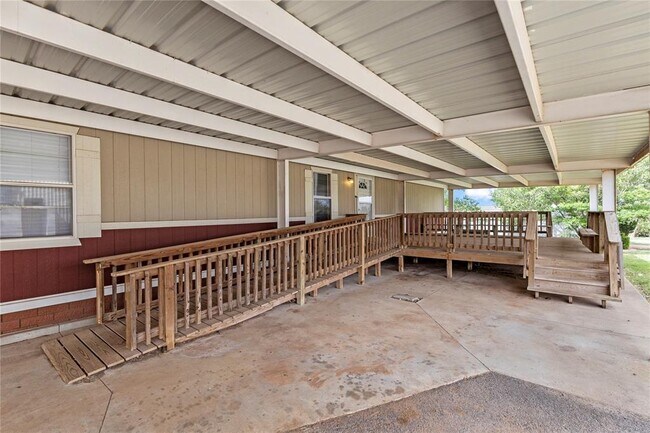 Foto del edificio - 23984 E 1013 Rd