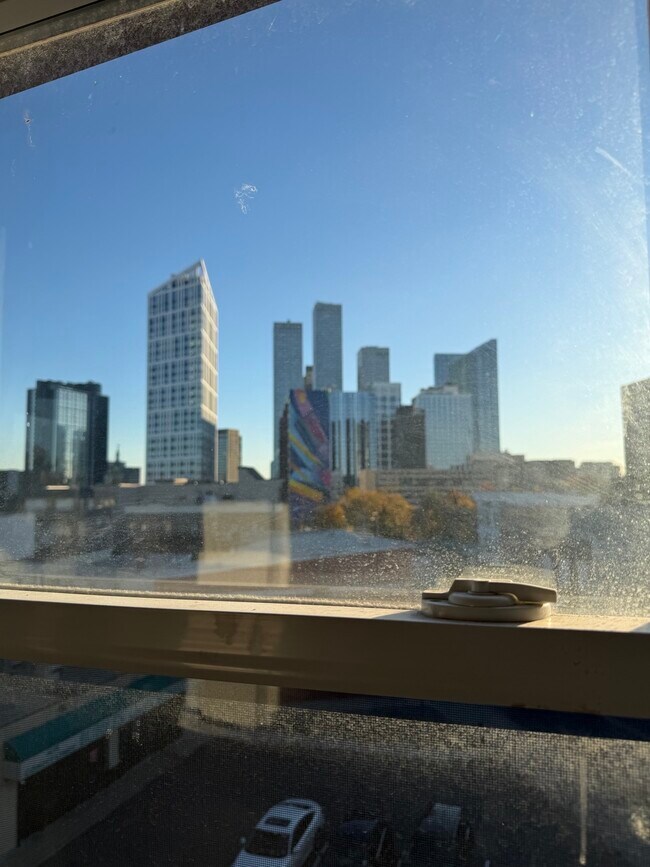 Foto del edificio - 187 Hopkins Ave