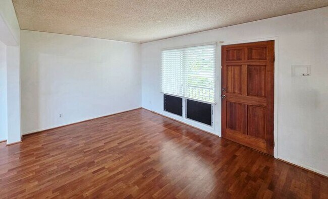 Foto del edificio - Ridgeway - Aiea: 3 Bed, 1.5 Bath Townhome w/ 2 assigned parking
