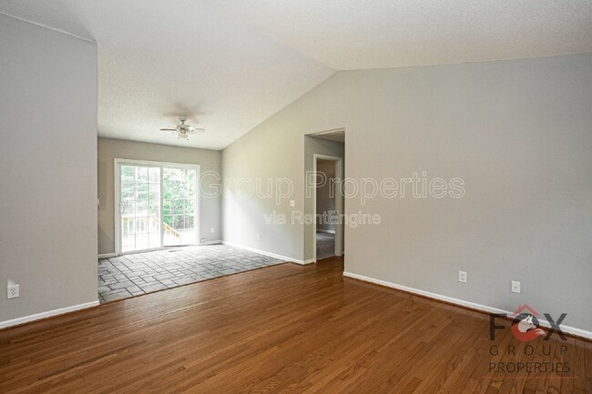 Building Photo - 184 Brook Creek Dr