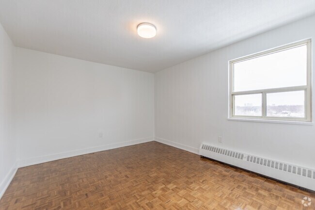 1 chambre, 1 salle de bain - 650 pi² - Chambre - 34 Rambler Drive