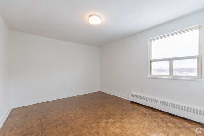 1BR, 1BA - 650SF - Bedroom - 34 Rambler Drive