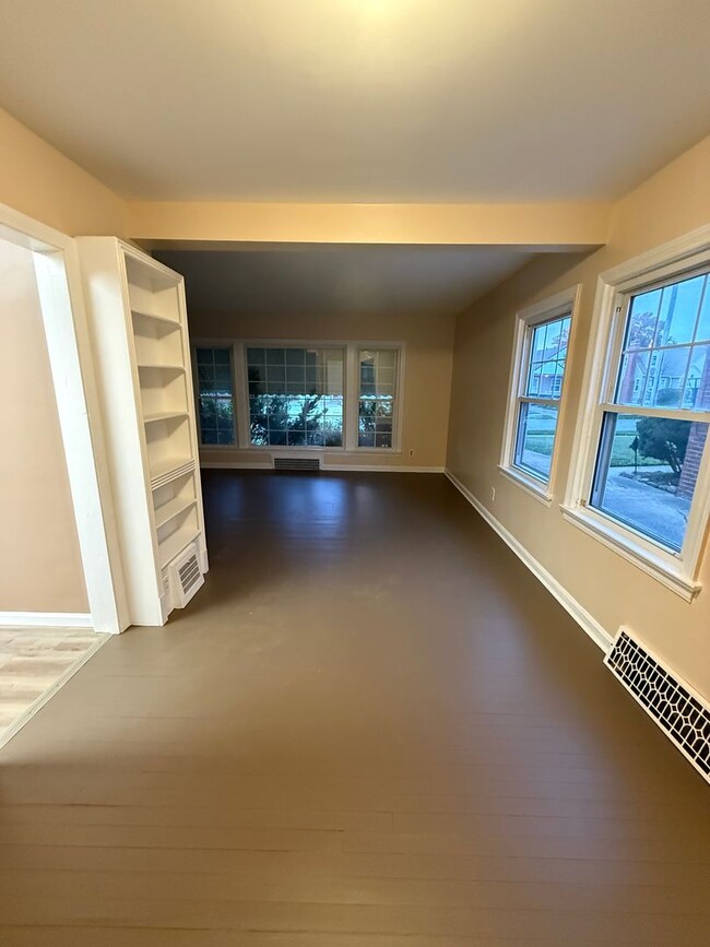 Foto del edificio - Lee/Harvard 3 Bedroom Single water/sewer i...