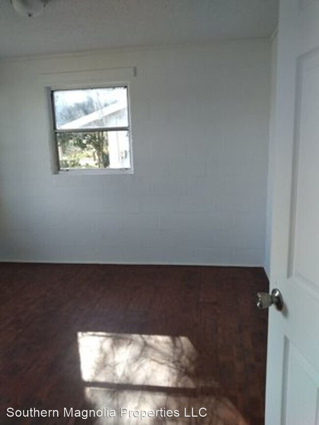 Building Photo - 2 br, 1 bath House - 930 NW 17th Avenue