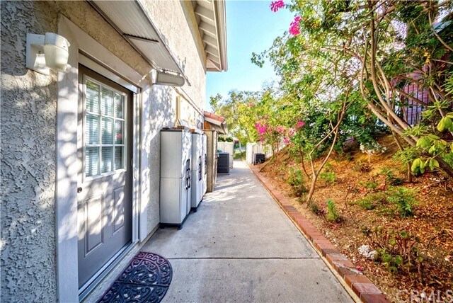 Building Photo - 2534 Camino Del Sol
