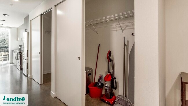 Building Photo - 2301 E Union St