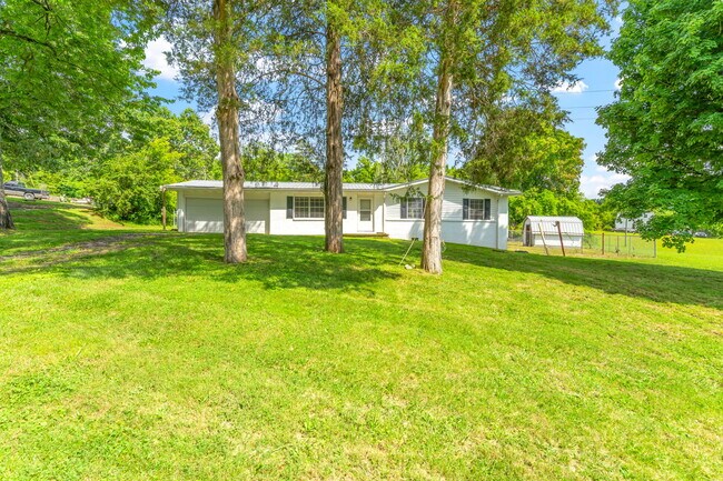 Foto del edificio - 206 Bowers Cir