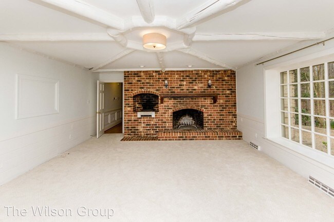 Building Photo - 4 br, 2.5 bath House - 2321 Walhala Drive