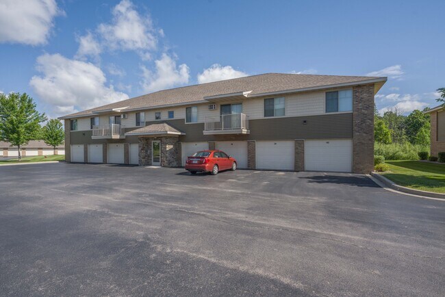 Foto del edificio - Woodland Estates