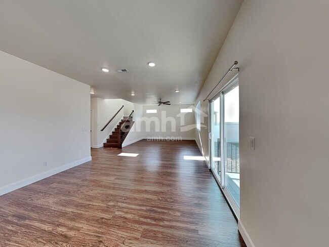 Foto del edificio - 3324 Fields Ave