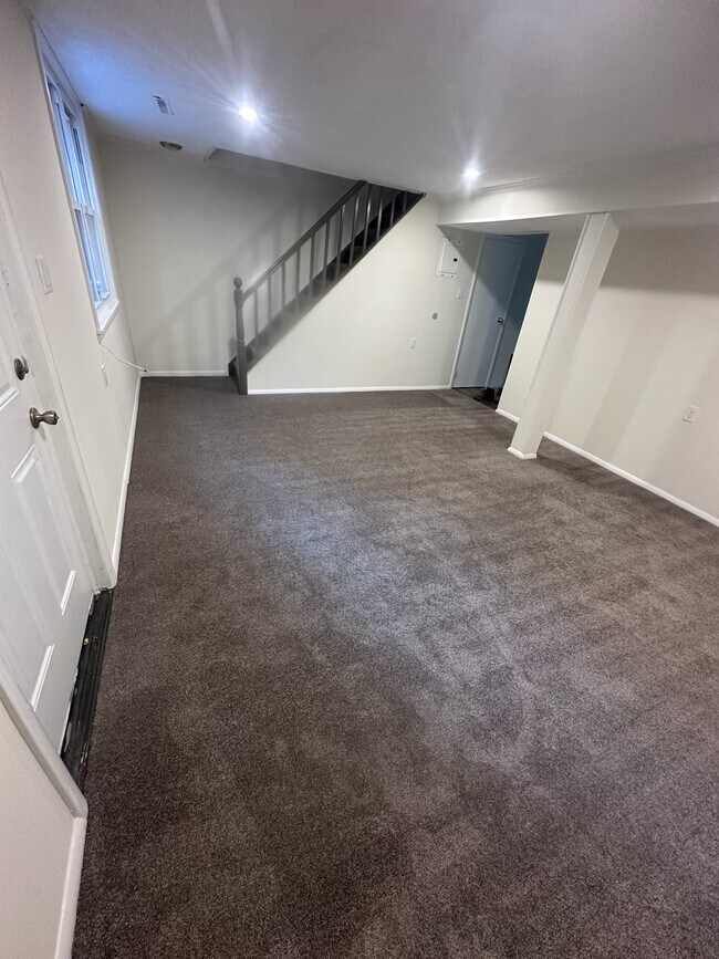 Sala de estar - 105 Red Mill Rd