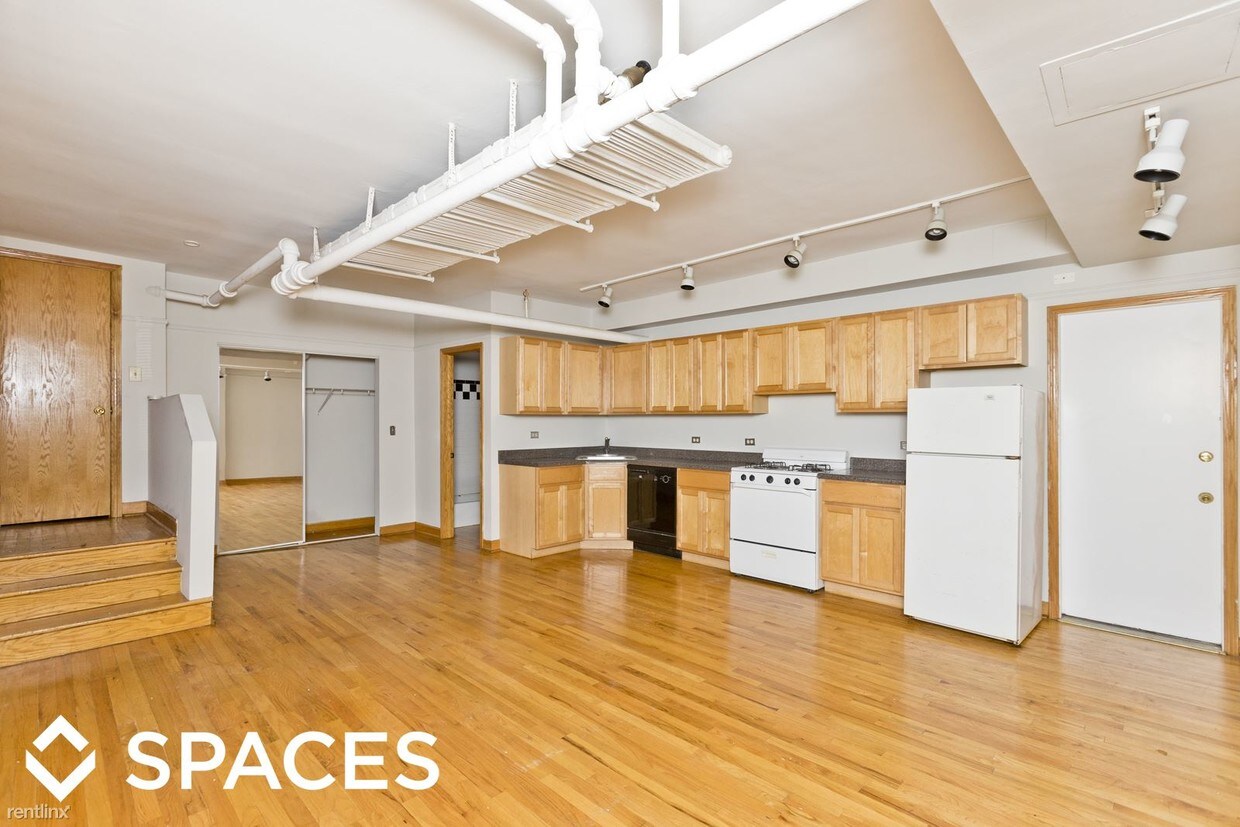 Building Photo - Studio, 1 bath  - 3455 N Sheffield Ave GDN