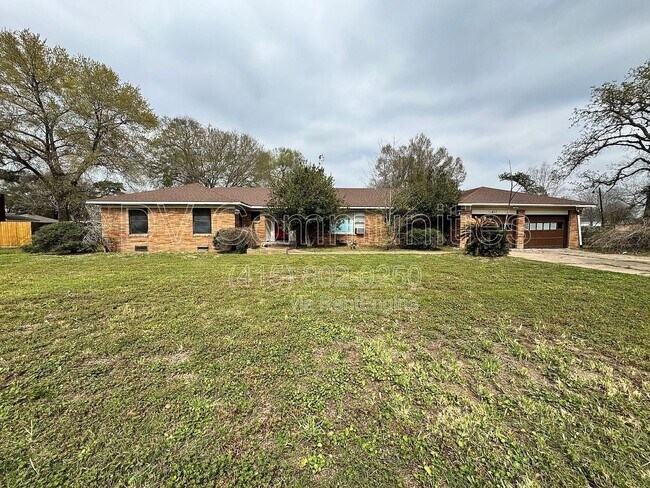 Foto del edificio - 817 Westmont Dr