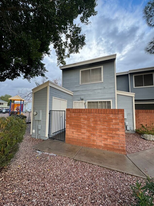 2 BEDROOM TOWNHOME IN EASTBROOK/STRATFORD Townhome Rentals in Mesa AZ