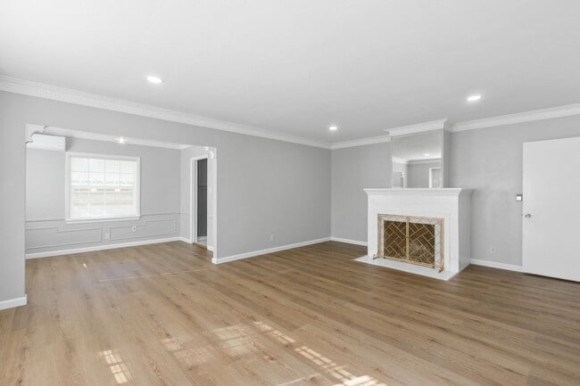 Building Photo - Charming 3-Bedroom Home in Cheviot Hills – Move-In Ready!