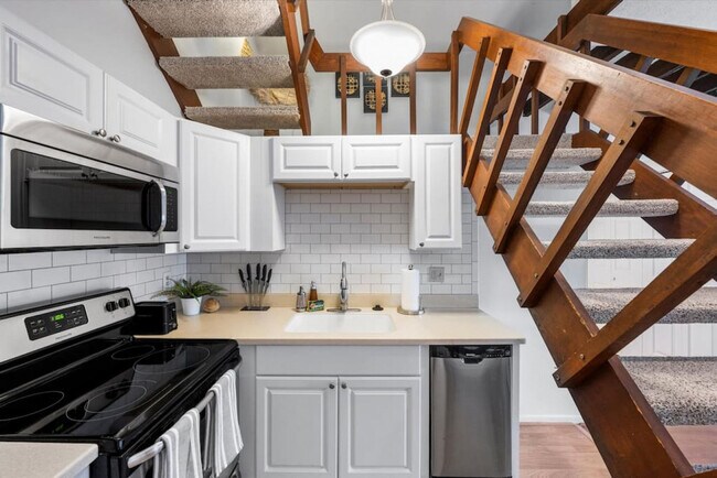 Foto del edificio - 964 Pavilion St