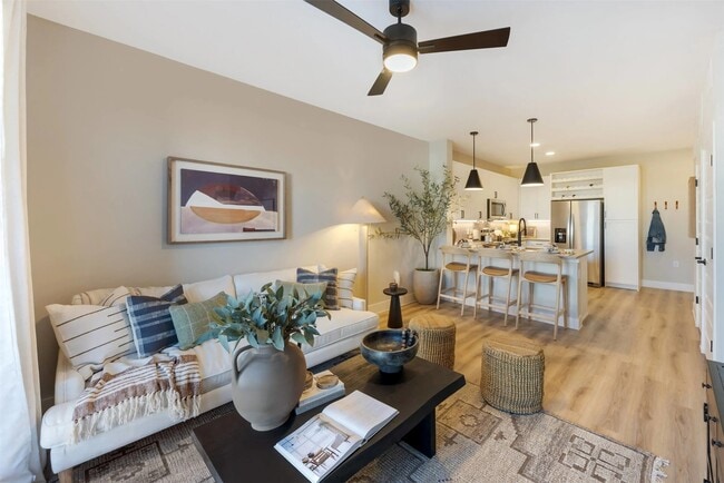 Foto del edificio - 2908 E Howard Ln