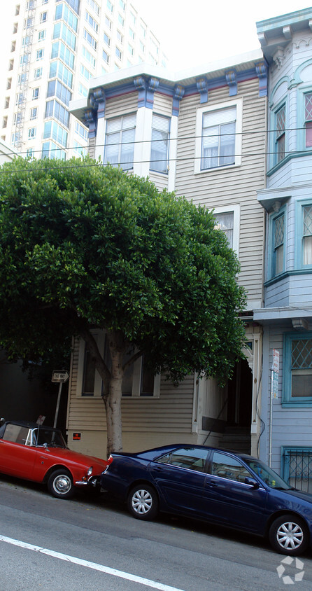 Building Photo - 1351 Sacramento St