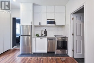 Building Photo - 331 Catherine St