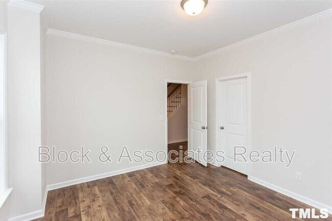 Foto del edificio - 6507 Academic Ave