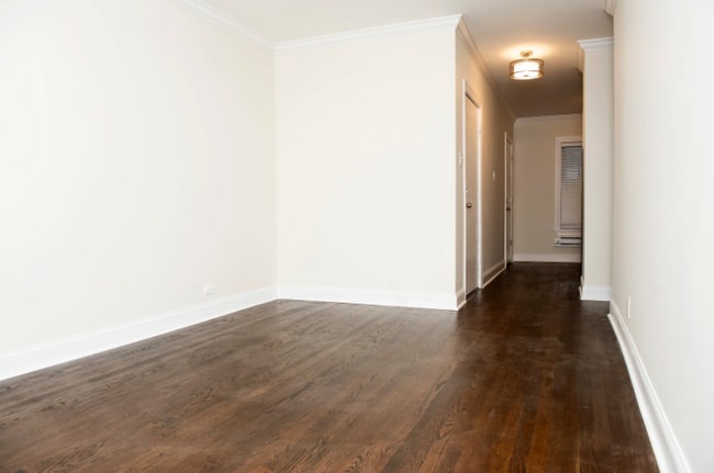 Foto del edificio - 2151 N Fremont St