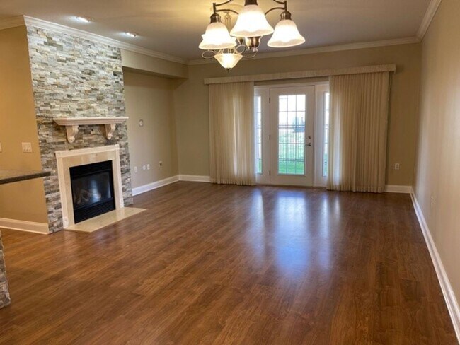 Foto del edificio - 3804 Thornhill Cir