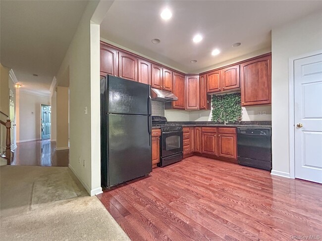 Building Photo - 1063 Dutcher Dr