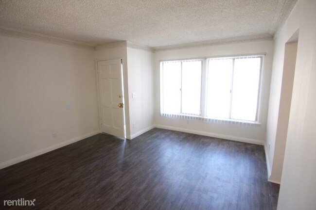 Building Photo - 1841 S Curson Ave