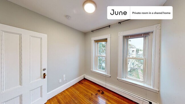 Building Photo - Room in Shared 4 bed/2 bath home in Allston
