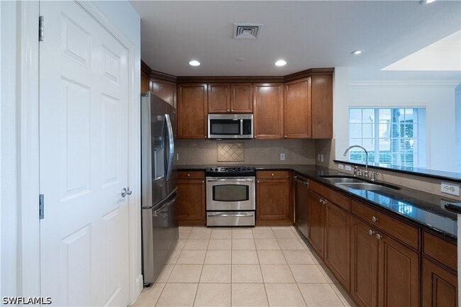 Foto del edificio - 1362 Centre Ct Ridge Dr