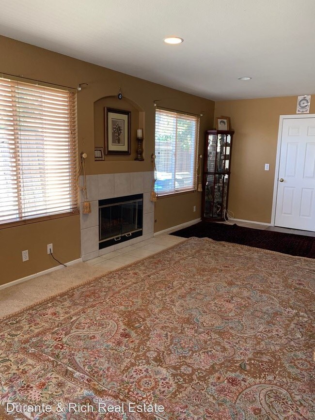 Building Photo - 4 br, 3 bath House - 2891 Oakwood Creek Way